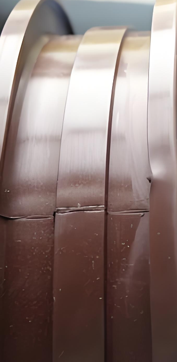 让橡胶制品轻松脱模，迪瓦橡胶隔离剂如何成为工厂生产线的“隐形助手”